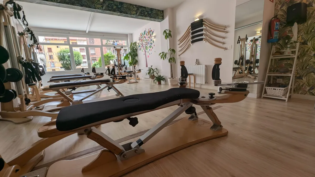 Sala Gyrotonic® con máquinas